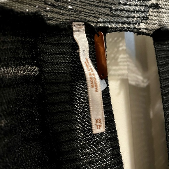 Free People cropped cover with sequins - Picture 3 of 16